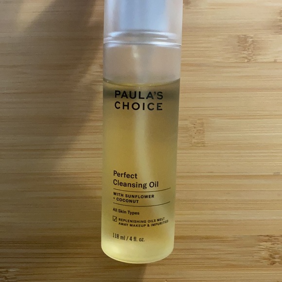 Paula’s Choice Perfect Cleansing Oil - Picture 2 of 2